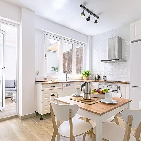 Precioso Apartamento Con Patio Malaga Zewnętrze zdjęcie