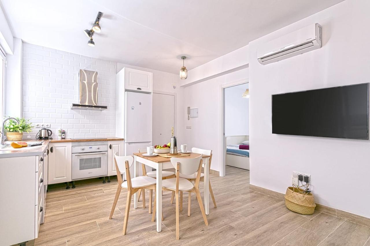 Precioso Apartamento Con Patio Malaga Zewnętrze zdjęcie